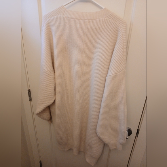 Cardigan sweater - Picture 2 of 3